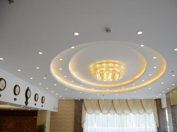 Imagen de los interiores del Hotel E E Business Hotel. Foto 10
