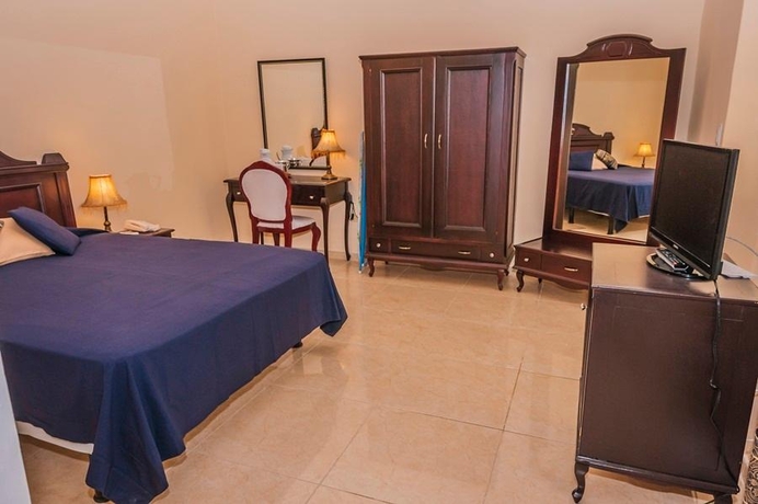 Imagen general del Hotel E El Marqu&eacute;s. Foto 3