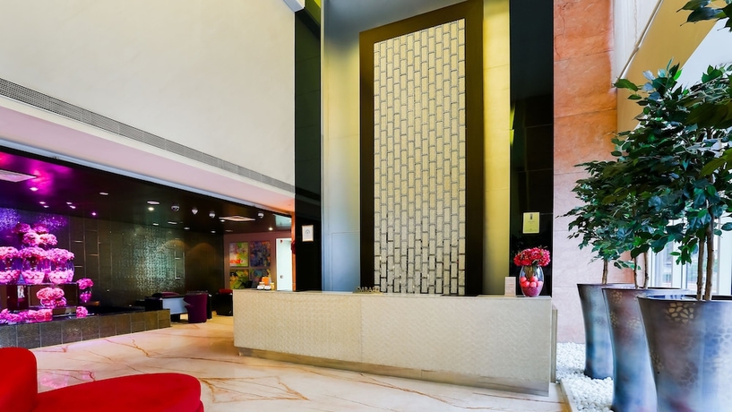 Imagen de los interiores del Hotel E. Foto 17