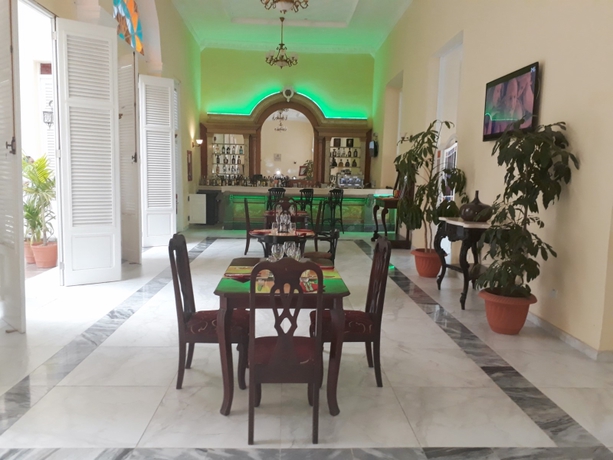 Imagen de los interiores del Hotel E Louvre. Foto 4