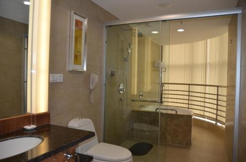 Imagen general del Hotel E Mei Shan Central Sunshine. Foto 2