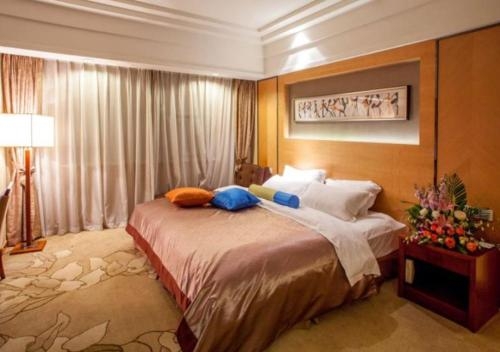 Imagen general del Hotel E Mei Shan Central Sunshine. Foto 5