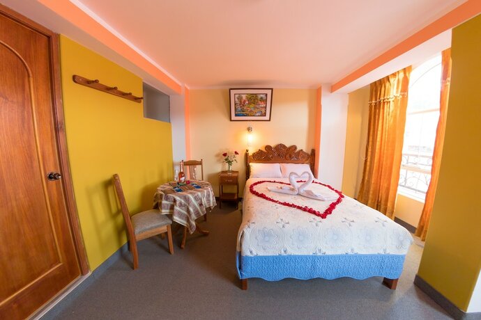 Imagen de la habitación del Hotel E Per&uacute;. Foto 17
