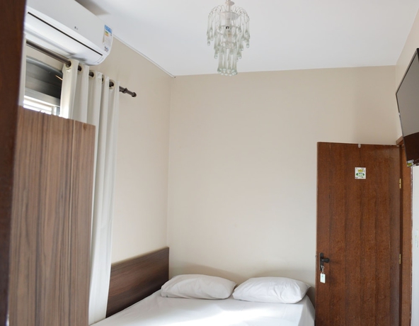 Imagen de la habitación del Hotel E Restaurante Residencial. Foto 17
