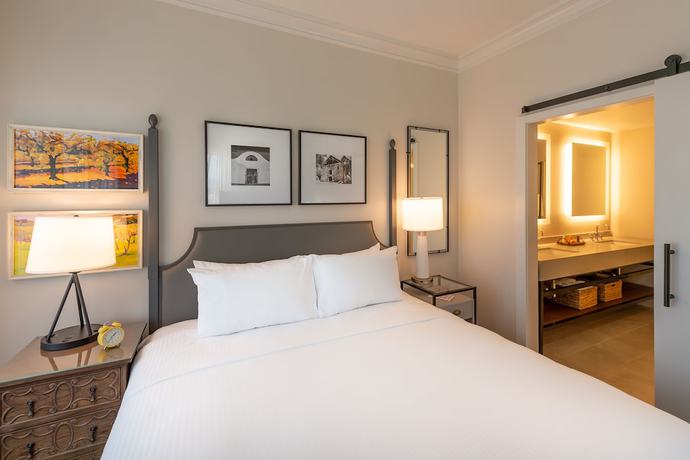 Imagen de la habitación del Hotel E, Santa Rosa. Foto 4