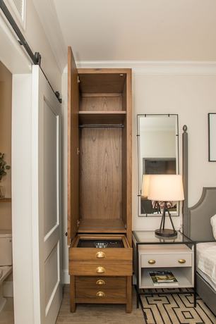 Imagen de la habitación del Hotel E, Santa Rosa. Foto 6