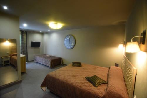Imagen de la habitación del Hotel E Tre Stelle. Foto 9