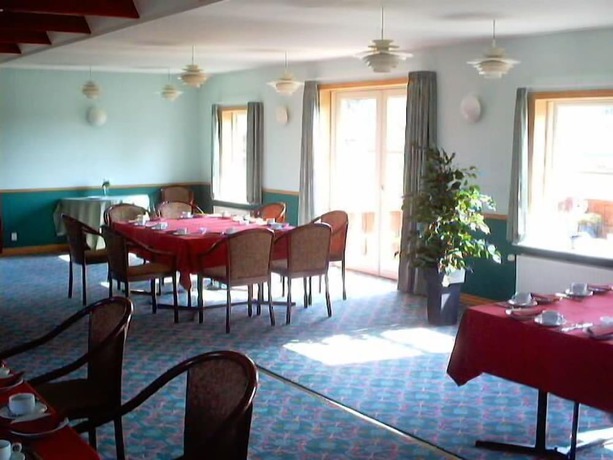Imagen del bar/restaurante del Hotel E4. Foto 8