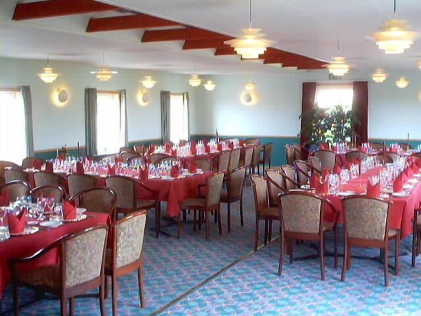 Imagen del bar/restaurante del Hotel E4. Foto 9