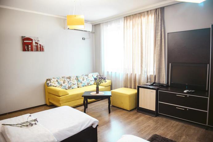 Imagen de la habitación del Hotel EAGLE, Tirana. Foto 9