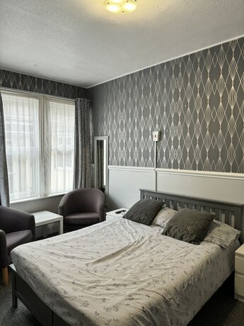 Imagen de la habitación del Hotel EASTON AT THE MAJESTIC. Foto 4