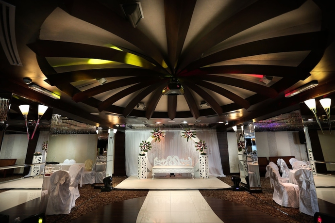 Imagen de los interiores del Hotel EASTYARD Dammam. Foto 15