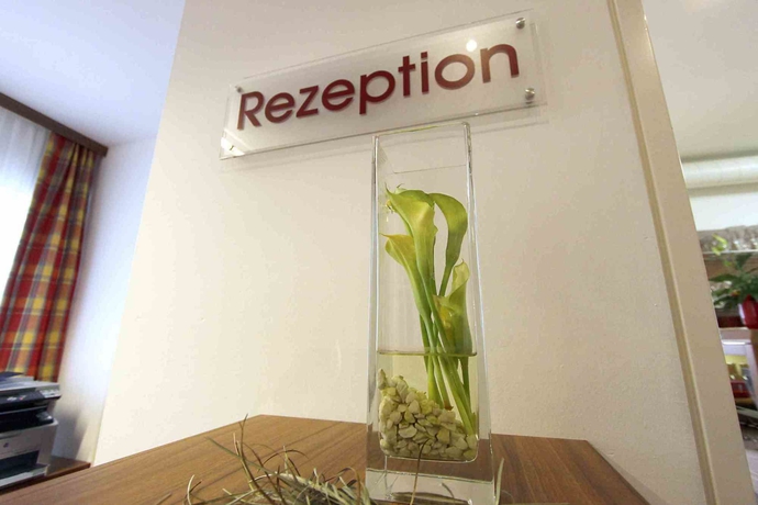 Imagen de los interiores del Hotel EB HOTEL GARNI. Foto 15