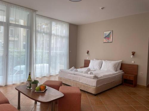 Imagen de la habitación del Hotel ECO Palace. Foto 20