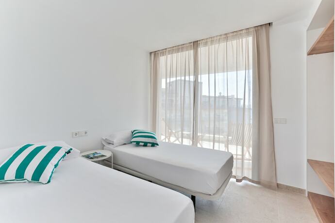 Imagen de la habitación del Hotel ECO-APARTMENTS LA MARINEDA and HOTEL THALASSA SPORT and SPA. Foto 17