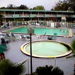 Imagen general del Hotel ECONOLODGE POLYNESIAN. Foto 3