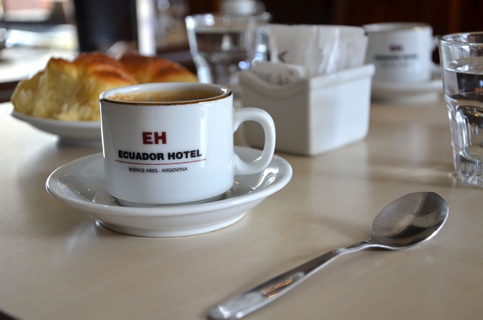 Imagen del bar/restaurante del Hotel ECUADOR HOTEL. Foto 10