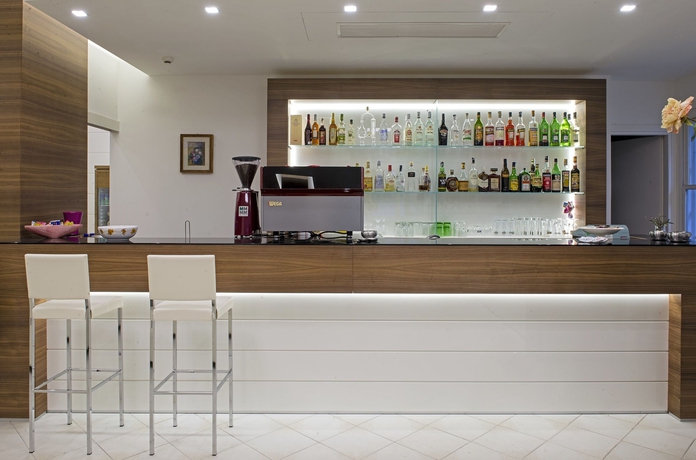 Imagen del bar/restaurante del Hotel EDELWEISS, Riccione. Foto 2