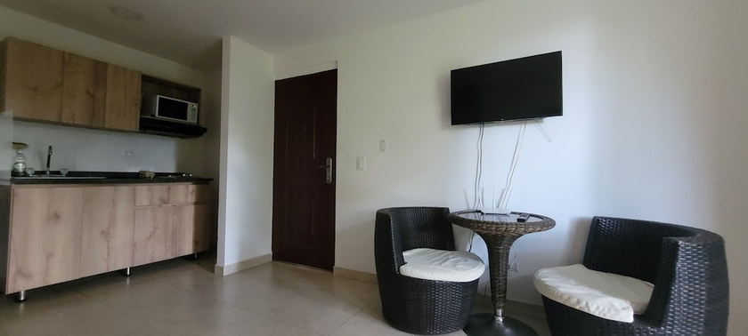 Imagen de la habitación del Hotel EDIFICIO FENICIA. Foto 13