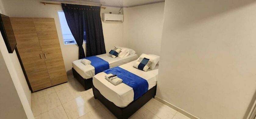 Imagen de la habitación del Hotel EDIFICIO REGATA INN. Foto 14