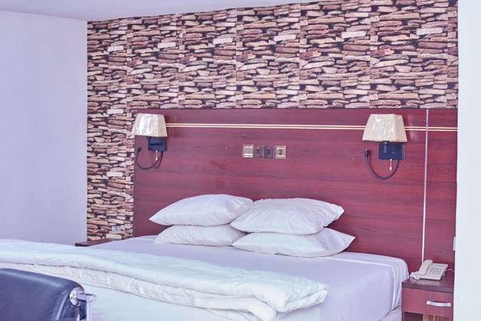 Imagen de la habitación del Hotel EEMJMs and Suites Limited. Foto 10