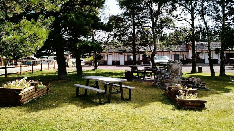 Imagen general del Hotel EGM Cabins and Apartments. Foto 4