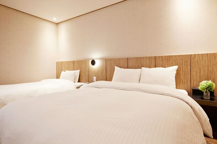 Imagen de la habitación del Hotel E-HOTEL. Foto 6