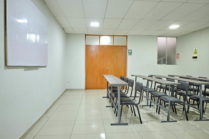 Imagen de los interiores del Hotel EIRL. Foto 12