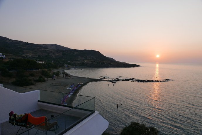 Imagen de la habitación del Hotel E.J. Pyrgos Bay. Foto 12