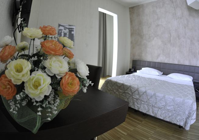 Imagen de la habitación del Hotel EKK. Foto 12