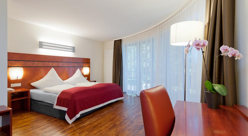 Imagen de la habitación del Hotel EKKOs. Foto 4