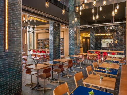 Imagen general del Hotel EKLO Paris Porte de Versailles. Foto 1