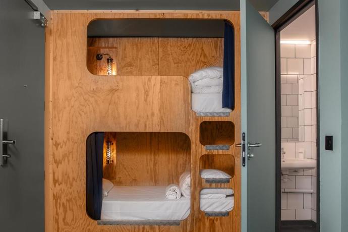 Imagen de la habitación del Hotel EKLO Paris Porte de Versailles. Foto 22
