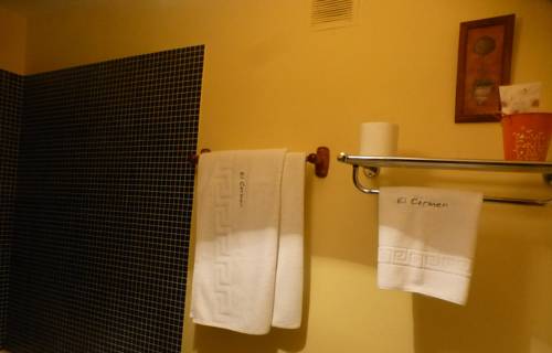 Imagen de la habitación del Hotel EL CARMEN, Ribadesella. Foto 2