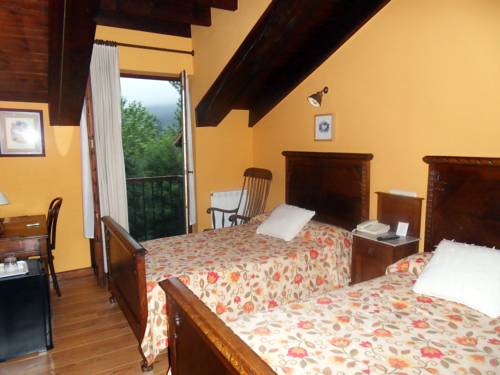 Imagen de la habitación del Hotel EL CARMEN, Ribadesella. Foto 3