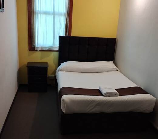 Imagen de la habitación del Hotel EL MONARCA AQP. Foto 14