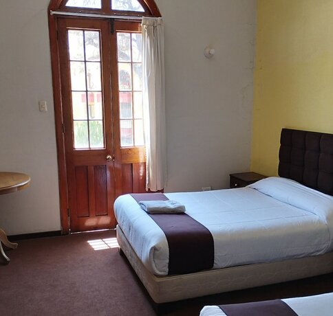 Imagen de la habitación del Hotel EL MONARCA AQP. Foto 17