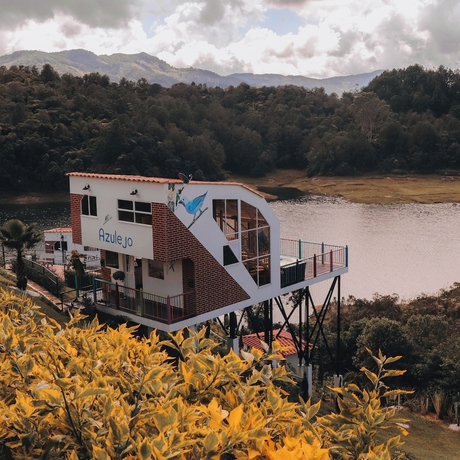 Imagen de la habitación del Hotel EL NIDO HOTEL GUATAPE. Foto 9
