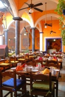 Imagen del bar/restaurante del Hotel EL PUEBLITO. Foto 2