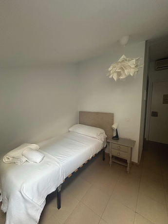Imagen de la habitación del Hotel EL SUE&Ntilde;O DEL INFANTE. Foto 4