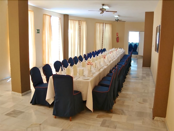 Imagen de los interiores del Hotel ELE Andarax. Foto 18