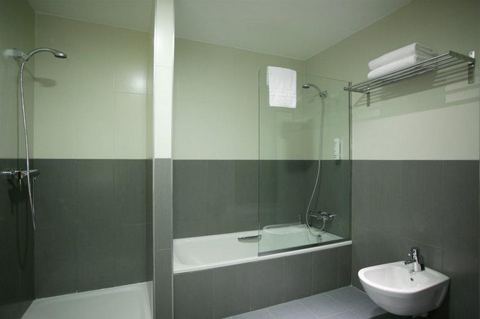 Imagen de la habitación del Hotel ELE Hotelandgo Arasur. Foto 4