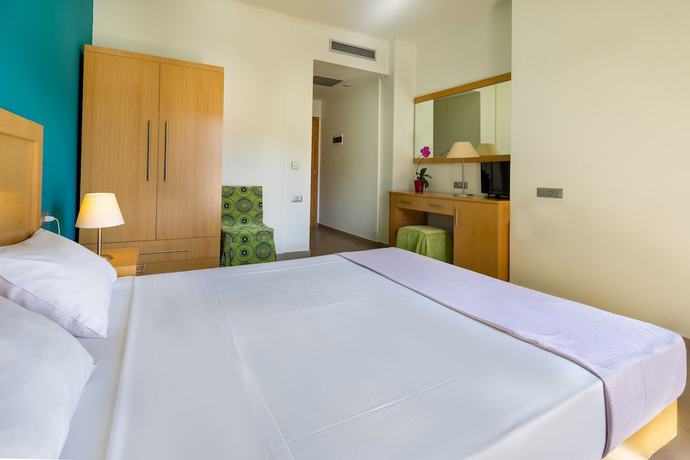 Imagen de la habitación del Hotel ELENA BEACH HOTEL. Foto 8
