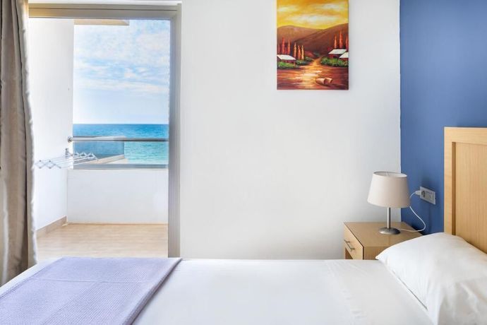 Imagen de la habitación del Hotel ELENA BEACH HOTEL. Foto 15
