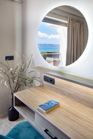 Imagen de la habitación del Hotel ELENA BEACH HOTEL. Foto 17