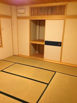 Imagen general del Hotel ELM Share House. Foto 15