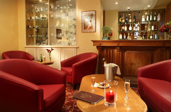 Imagen del bar/restaurante del Hotel ELYSEES OPERA. Foto 6