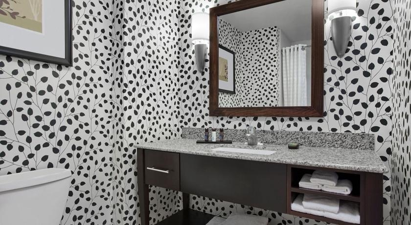 Imagen de la habitación del Hotel EMBASSY SUITES BUFFALO. Foto 5