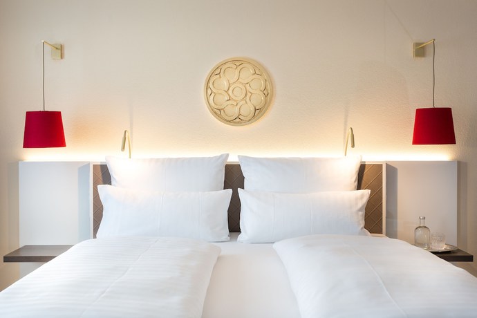 Imagen de la habitación del Hotel EMICHS. Foto 15