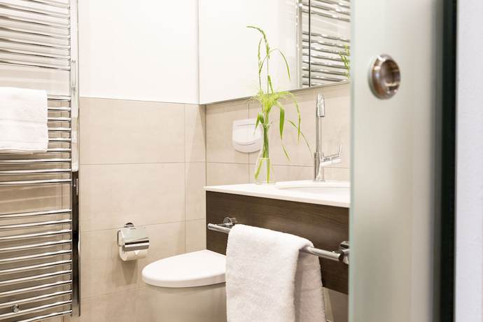 Imagen de la habitación del Hotel EMICHS. Foto 18